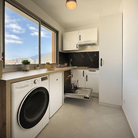 Homey Superchill - Appartement Moderne Et Tout Equipe - Netflix Et Wifi Inclus - Situe En Hyper-Centre - Proche Geneve Annemasse Zewnętrze zdjęcie